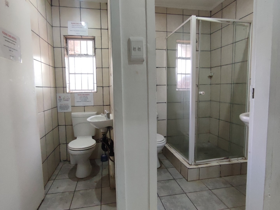 9 Bedroom Property for Sale in Brandwag Free State